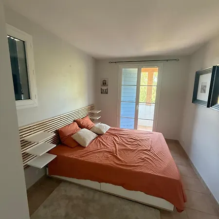 Maison Avec Vue Sur Le Chateau Et Jacuzzi *
